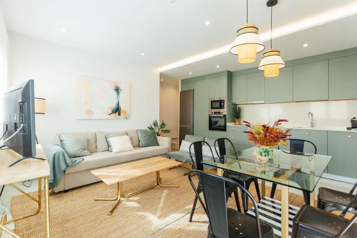 Reformed And Comfy- 2Bd 2Bth- Arenal Apartman Sevilla Kültér fotó