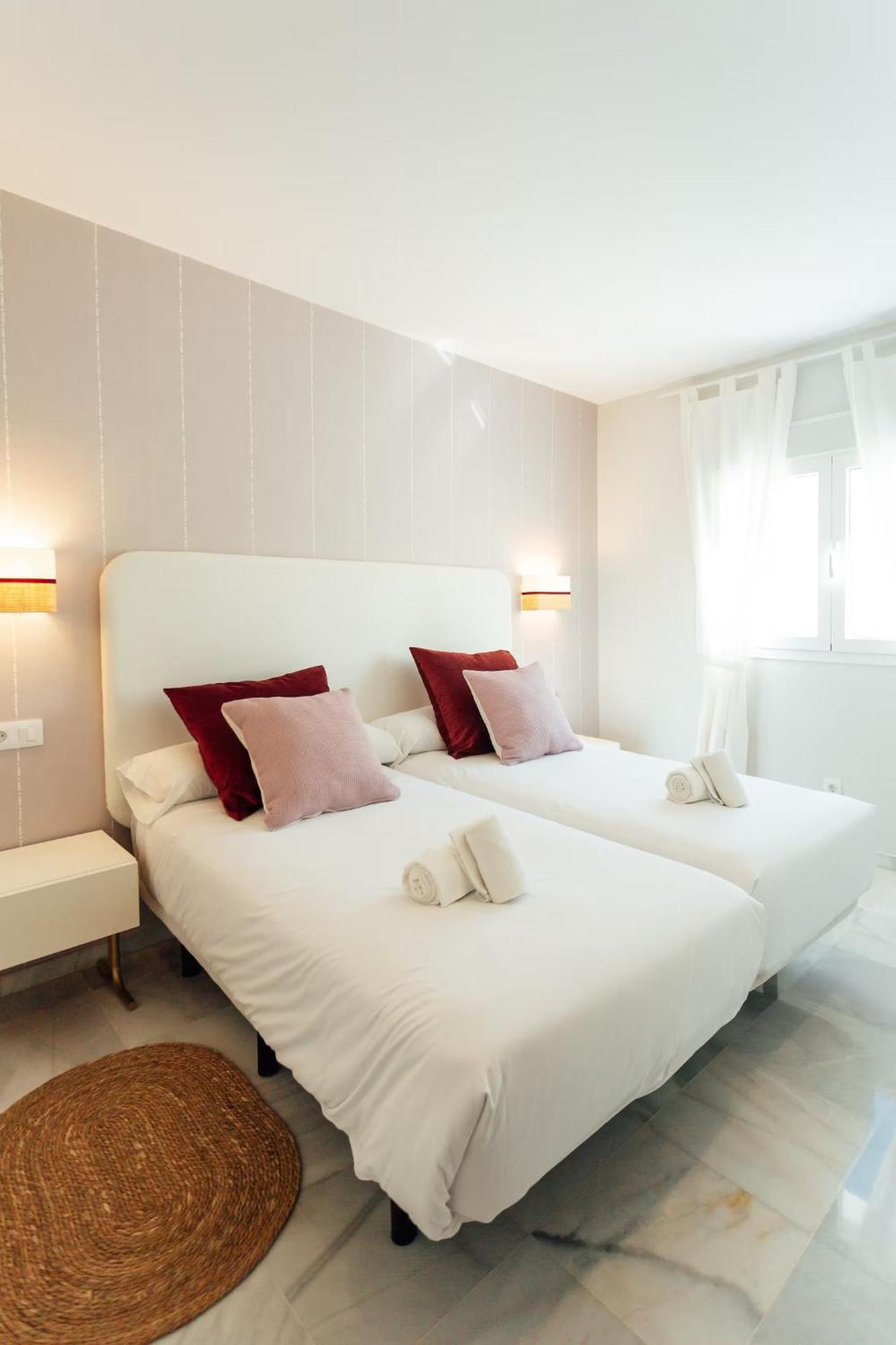 Reformed And Comfy- 2Bd 2Bth- Arenal Apartman Sevilla Kültér fotó