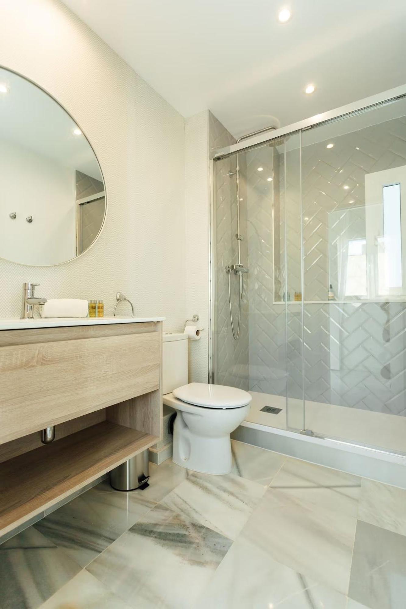 Reformed And Comfy- 2Bd 2Bth- Arenal Apartman Sevilla Kültér fotó