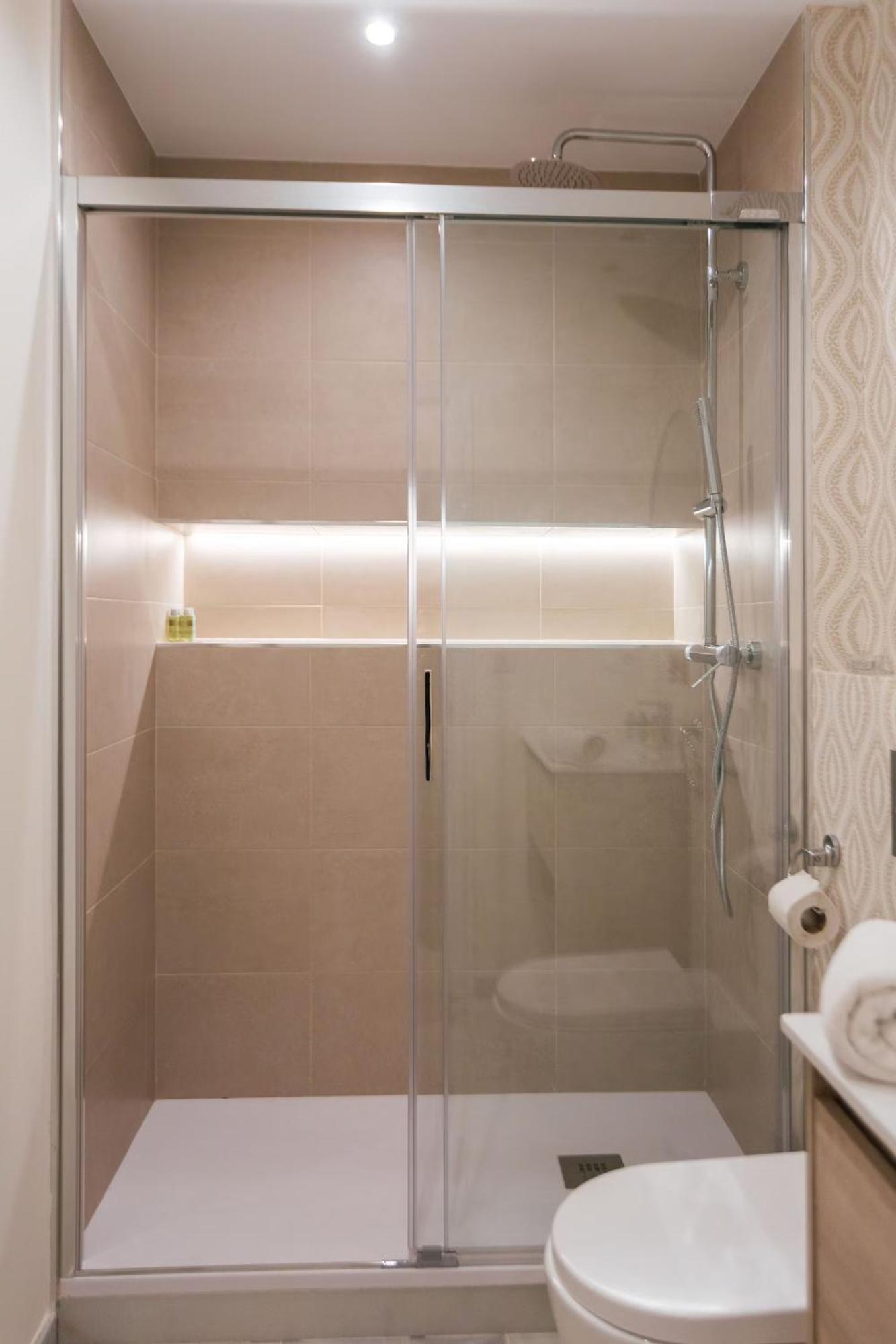 Reformed And Comfy- 2Bd 2Bth- Arenal Apartman Sevilla Kültér fotó