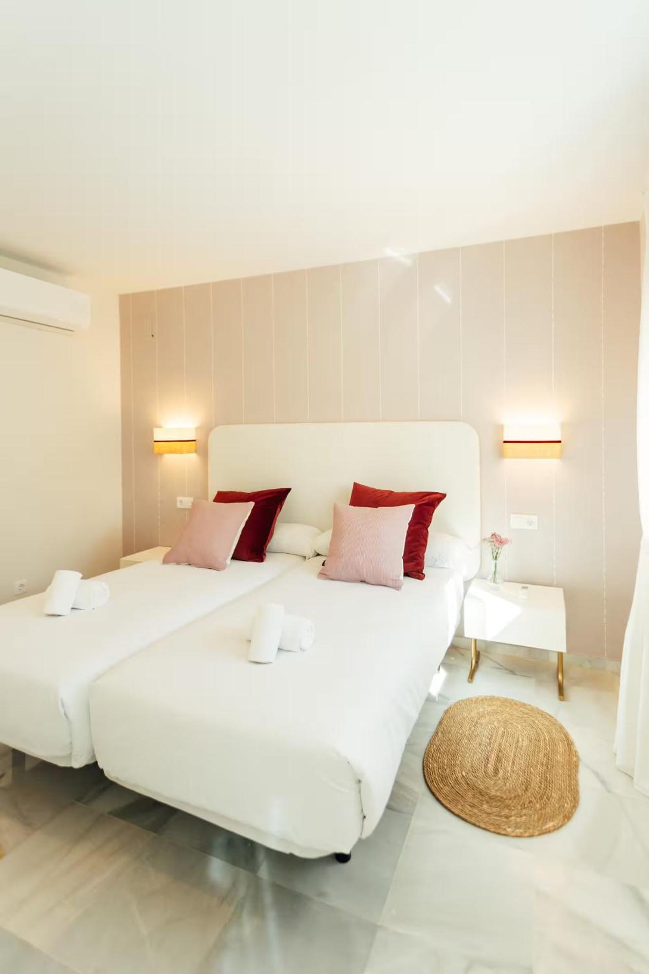Reformed And Comfy- 2Bd 2Bth- Arenal Apartman Sevilla Kültér fotó
